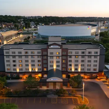 Wyndham Moline on John Deere Commons