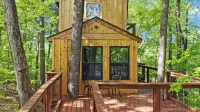 Private Treehouse getaway on Lake Barkley.  Luxury in the trees! - Homestays