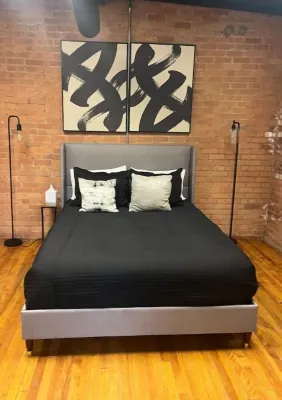 Stylish Downtown Loft!