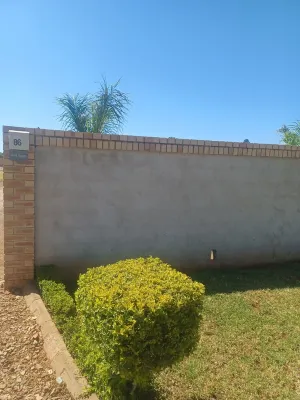 Kwa-Gugu offers affordable quality self-catering accommodation. Hotel di 