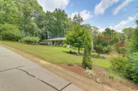 Athens Apartment for Saturdays Between the Hedges - Apartments