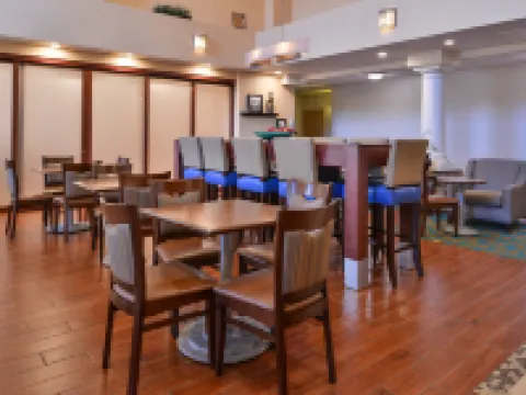 Hampton Inn & Suites Woodland-Sacramento Area Hotels in Woodland