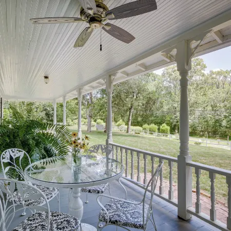 Historic & Charming Pittsboro Home w/ Fireplaces
