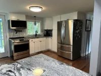 Niantic Beach House! Sleeps 8, walk to Crescent Beach