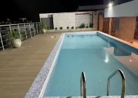 Charming 2-bedroom apartment in brilliant Santa Cruz with WiFi