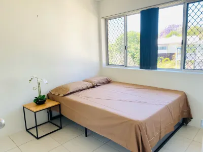 Quiet, 3km from Brisbane CBD, large 2-bedroom apartment Hotels near QUT Kelvin Grove Campus