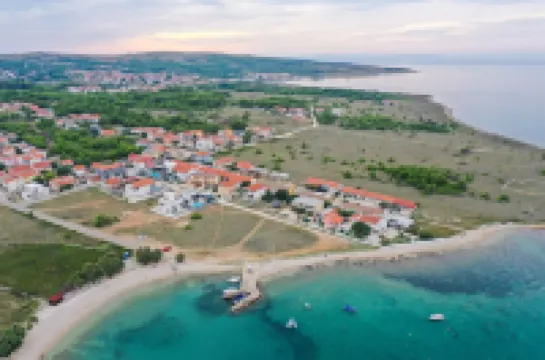 Luxury villa Marko, family-friendly and pet-friendly modern villa near sea.