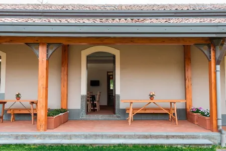 Independent apartment, for relaxing vacations, with views between the sea and Etna