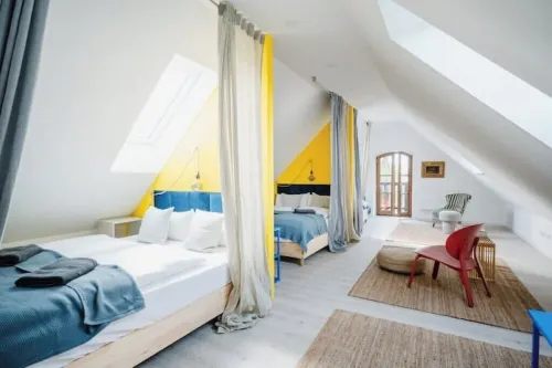 Haus am See mit Sonnenterrasse für 8 Gäste Hoteles en Herrsching am Ammersee