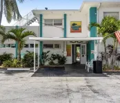 Key Colony Beach 3BR/2BA Home w/ 50ft Dock – Waterfront Paradise!