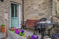 Eyam hikers hideaway.