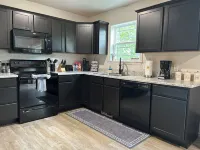 Charming 3-bedroom house, walking distance to Branson Landing or Bass Pro