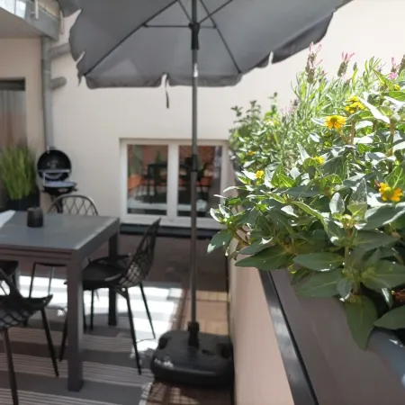 Old building oasis Fulda - quiet, central, terrace, train station 400m -