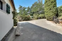 Elegant Villa with Heated Pool – Walk to Beach & Shops