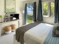 Shoreline Serenity - 2 Private Acres