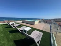 Deluxe Penthouse 2 Bed + S-Sofa. Exclusive access to the roof terrace/whirlpool.