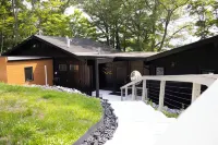 Luxury Home with Lakefront Sunsets and Gorgeous Views Close to Ithaca