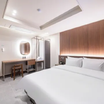 RAMPART HOTEL Hotels near Hongju Eupseong Fortress