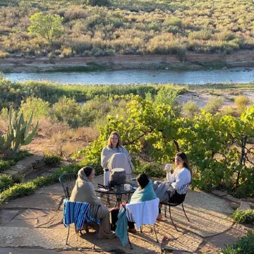 Cozy Riverfront Apt, at Zion NP, River Access and Views, Views, Views!