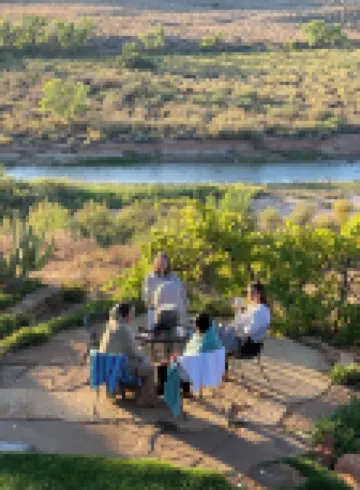 Cozy RIVERFRONT Apt, at Zion NP, Views Views Views!