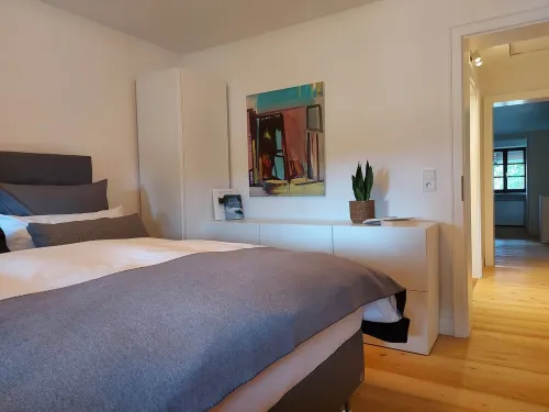 Spacious, modern 100 m² vacation apartment in a traditional farmhouse Hotels in Seebruck