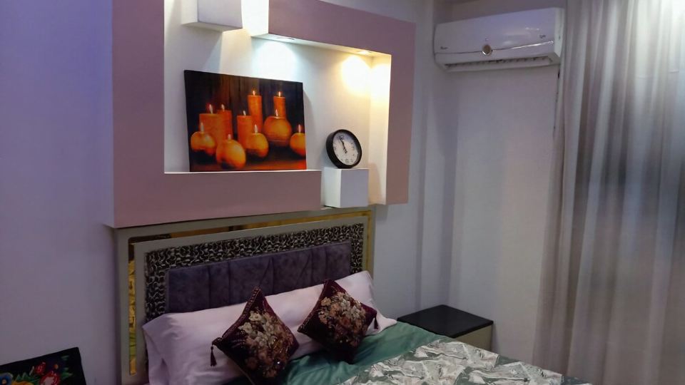 Charming 2-bedroom apartment in superb 6th of October City with WiFi, AC