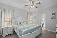 Charming Home, Peaceful Patio & Quiet Neighborhood