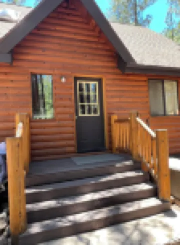 Cute and Cozy 3 Bedroom Cabin in a Peaceful Pinetop Cul-De-Sac