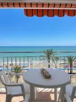 Calafell beachfront apartment with swimming pool 카라펠 호텔