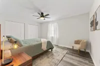 Lovely 2- Bedroom Condo located in the heart of BG