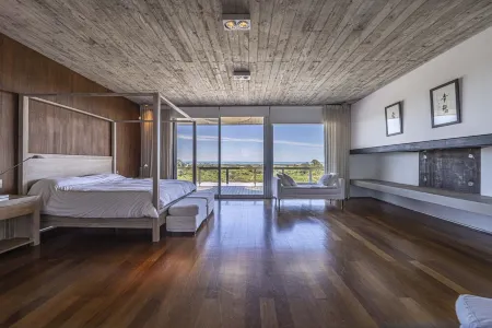 Luxury 10,000 sq ft modern house with breathtaking ocean views and every amenity Отели в г. Хосе Игнасио