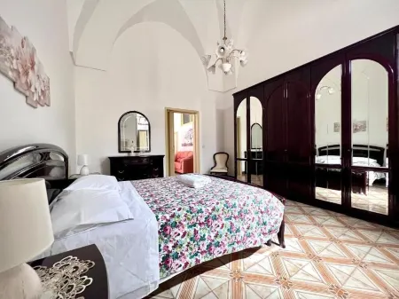 [A stone's throw from the Historic Center] Albina's House