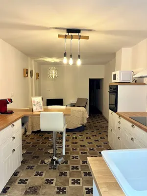 Le Nid Cévenol - Your cocoon in the Cévennes with hot tub Hôtels à : Sumène