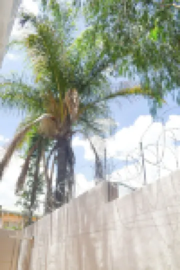 2-bedroom apartment in charming centrally located for your convenience.