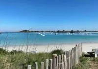 Charming seaside apartment Các khách sạn ở Plounéour-Brignogan-plages