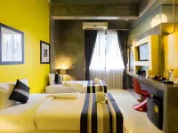 The b Ranong Trend Hotel