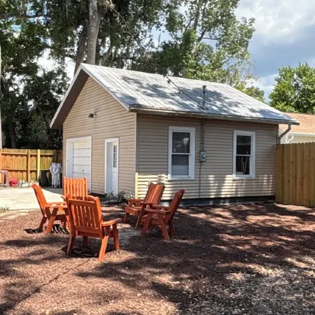 Historic  1905 Victorian Home in Dunnellon Rainbow River World Equestrian center