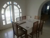 Gite Pieds dans l'Eau Hotels in Hergla