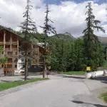 L' IDEAL at Ecrin des Neiges.