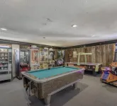 Recently Renovated Spacious 4BR with POOL, GAME ROOM, LAKE minutes to MOUNT SNOW