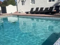 Spacious estate in delightful Ivins with Unique Spanish decor. Hoteles en Ivins