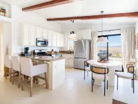 Scenic Mountain View Desert Escape. Located between Palm Springs & Joshua Tree