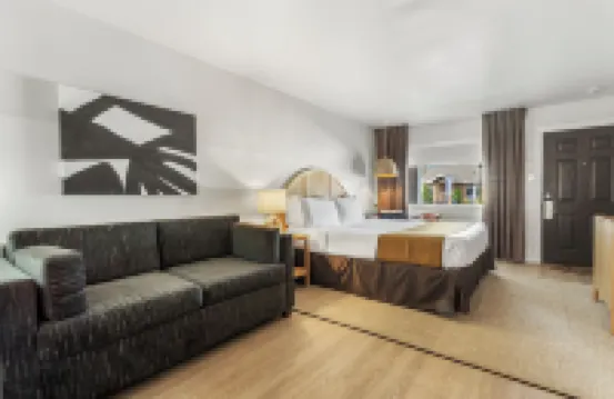 Gulf Hills Hotel & Resort