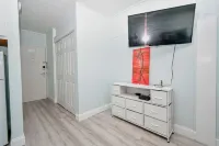 Beautiful Condo 127 with AC in charming Cedar Key Hotels in Cedar Key