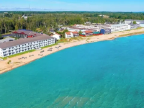Bridge Vista Beach Hotel and Convention Center Hotels in Mackinaw Township
