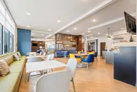 Comfort Inn & Suites at Sanford Sports Complex Hotels in Sioux Falls