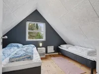 "Øgot" Hotels in Give
