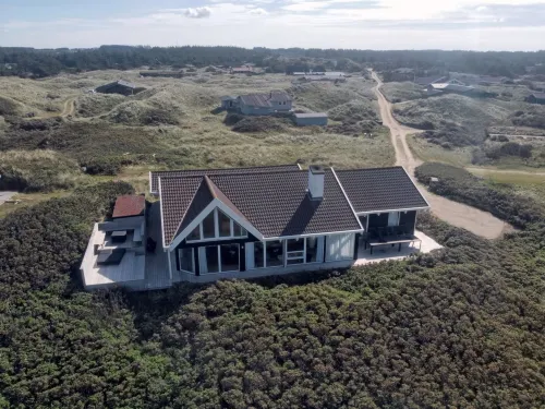"Rauli" - 50m from the Sea