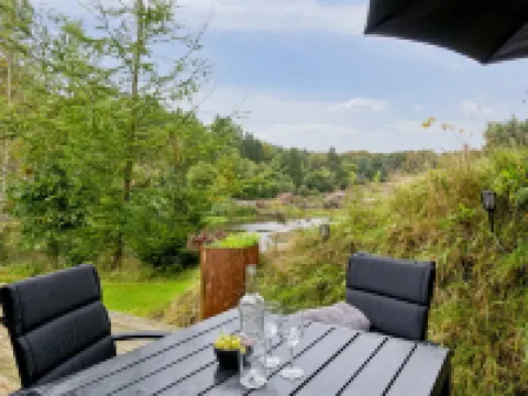 "Benno" - 2.1km from the Sea