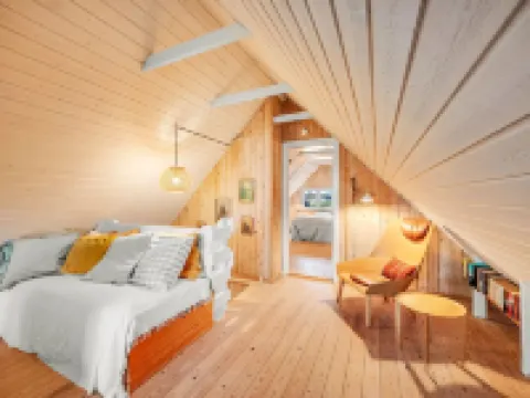 "Christensen" - 100m from the Sea